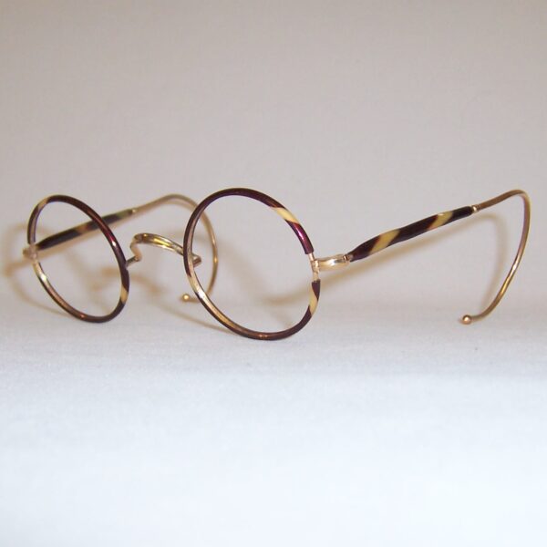 Gold filled and tortoise 1940s spectacles - Image 3