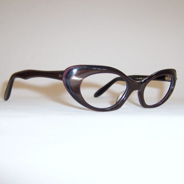 Classic British 1960s catseye frame - Image 2