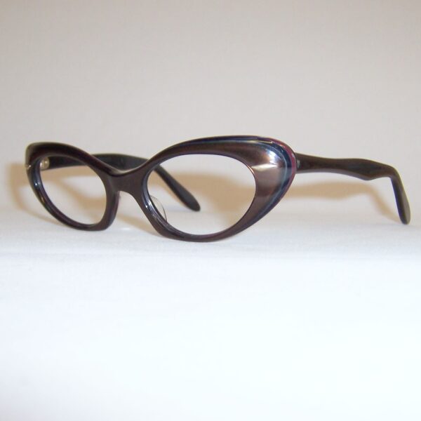 Classic British 1960s catseye frame - Image 3