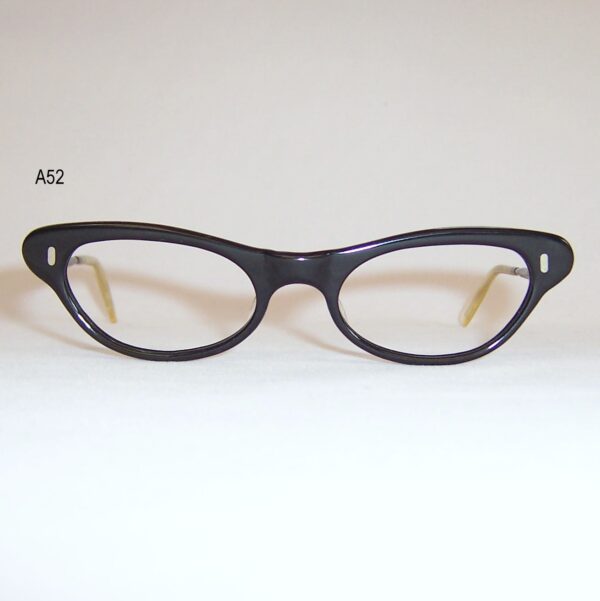 Classic 1950/60s catseye frame