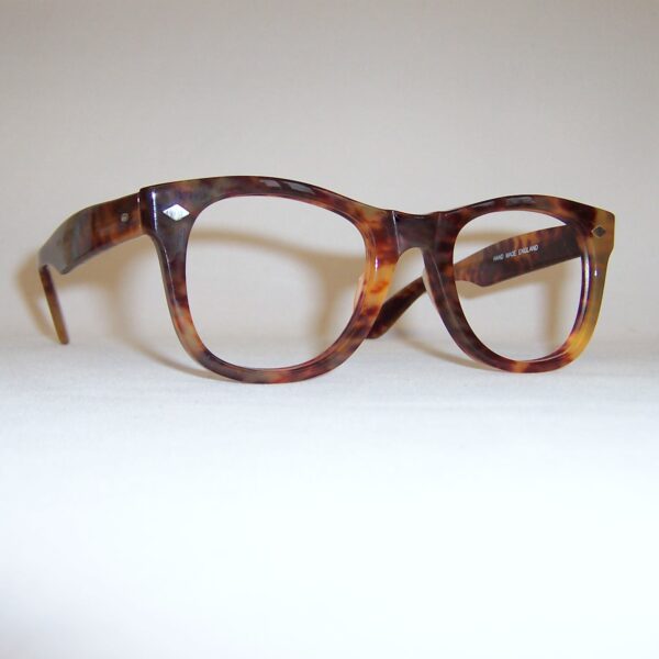 Benson and Ashley unisex frame - Image 2