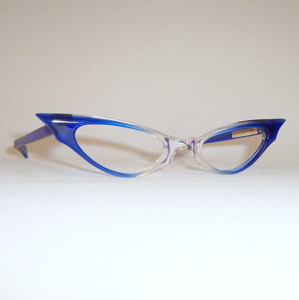 Exaggerated 1950/60s lucite catseye frame - Image 2