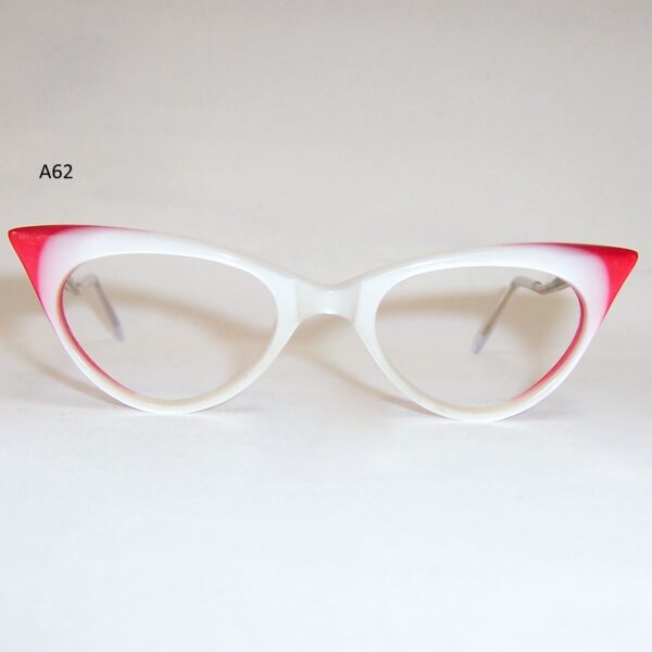 Lacy 1950/60s lucite catseye frame