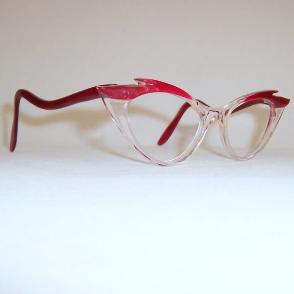 Red 1950/60s lucite catseye frame made by Birch - Image 2