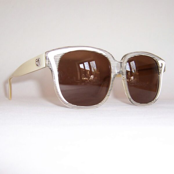 1980s Emmanuelle Khanh mod 8680 sunglasses - Image 2