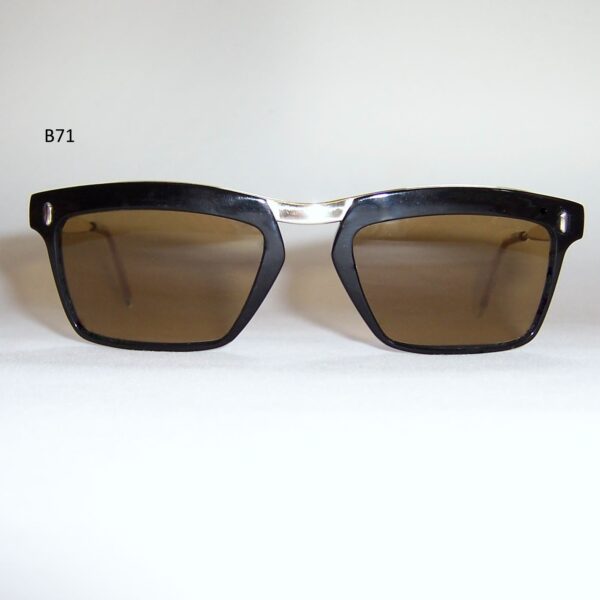 Original 1960s sunglasses with original brown glass lenses