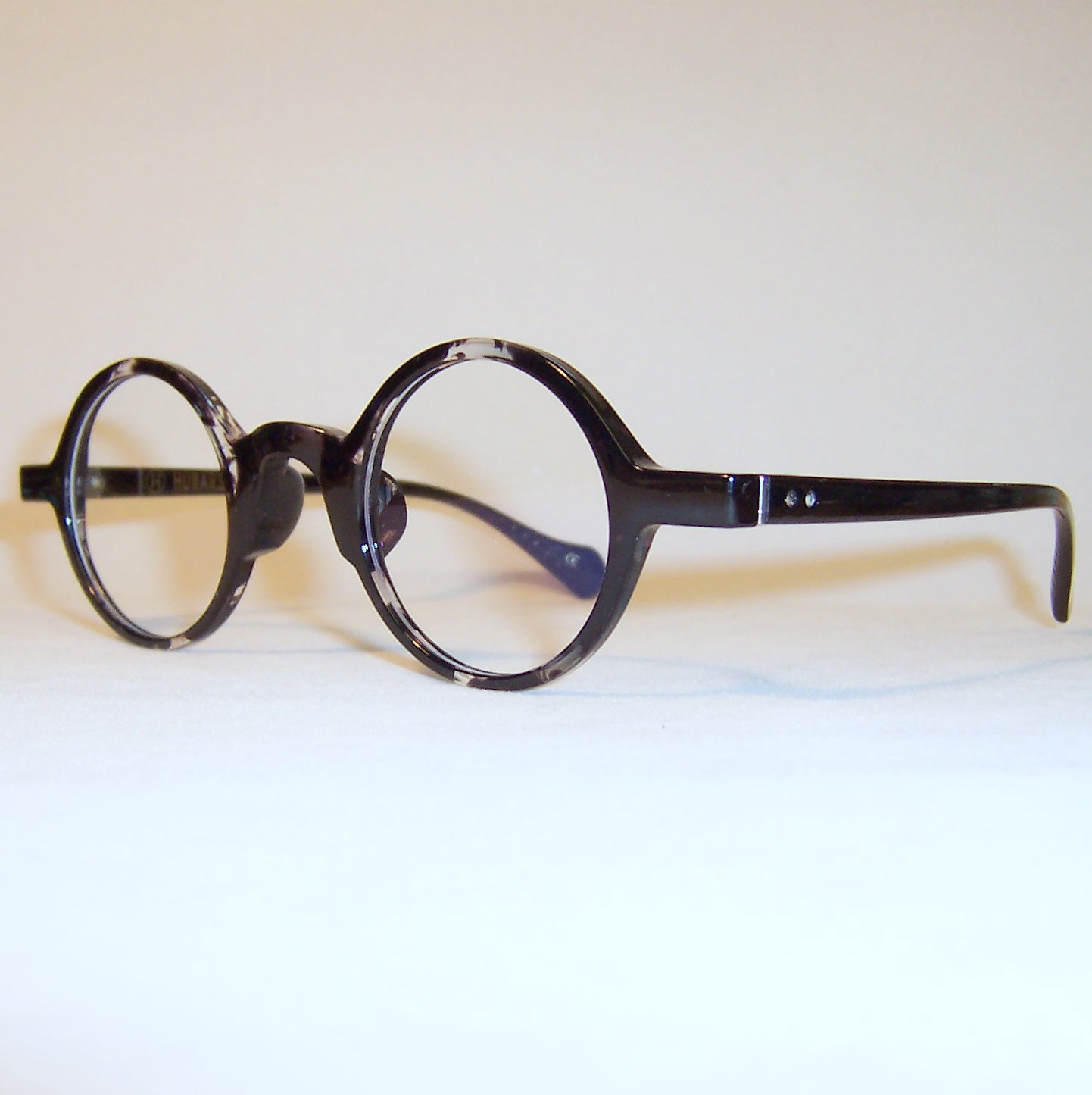 Modern 1930s style frame larger than period frame making them a great
