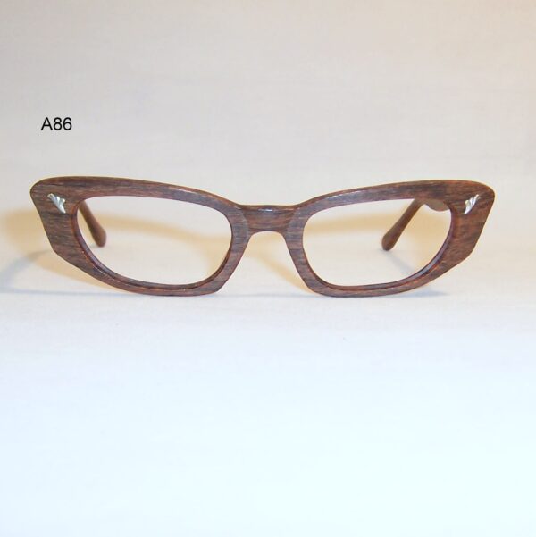 Classic 1950/60s catseye frame - wood effect