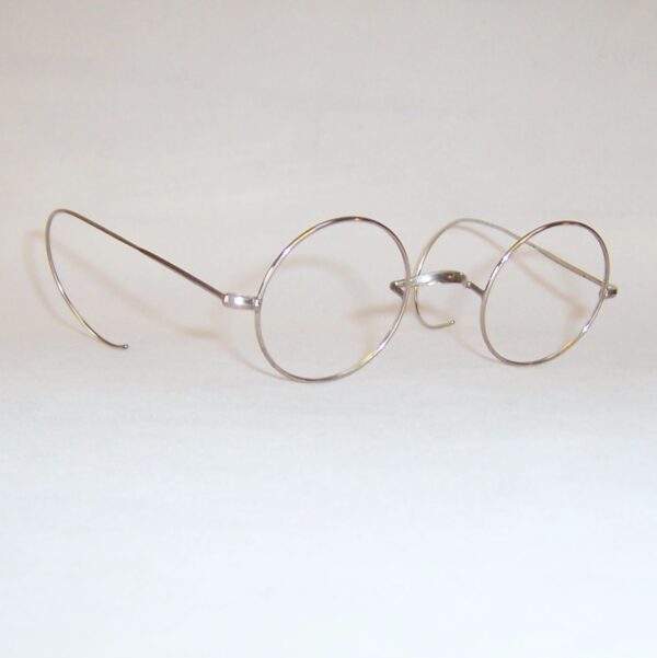 Classic nickel round eye spectacles by Algha - Image 2