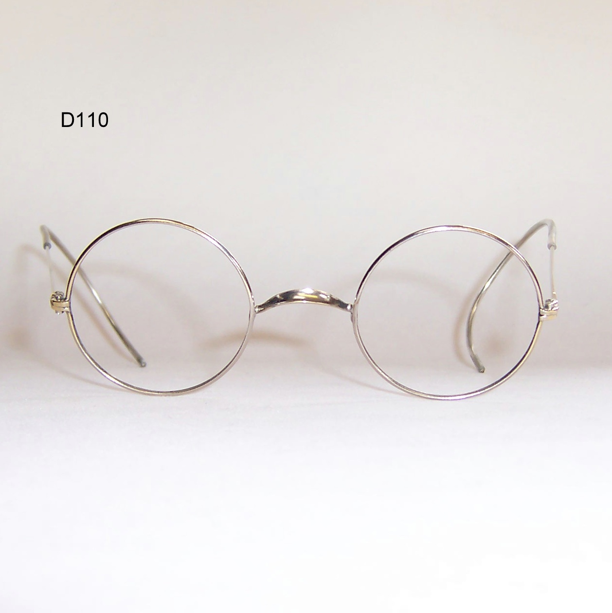 Classic 1940s nickel round eye spectacles