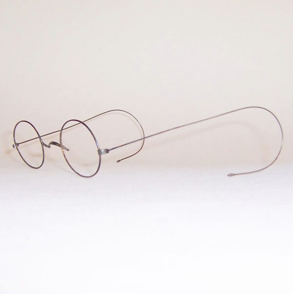 Victorian blued steel oval frame - Image 3
