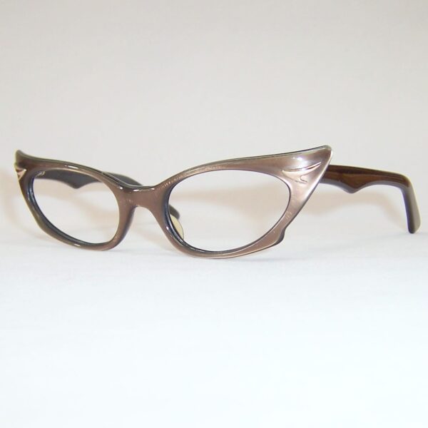 Exaggerated 1950/60s catseye frame - Image 3