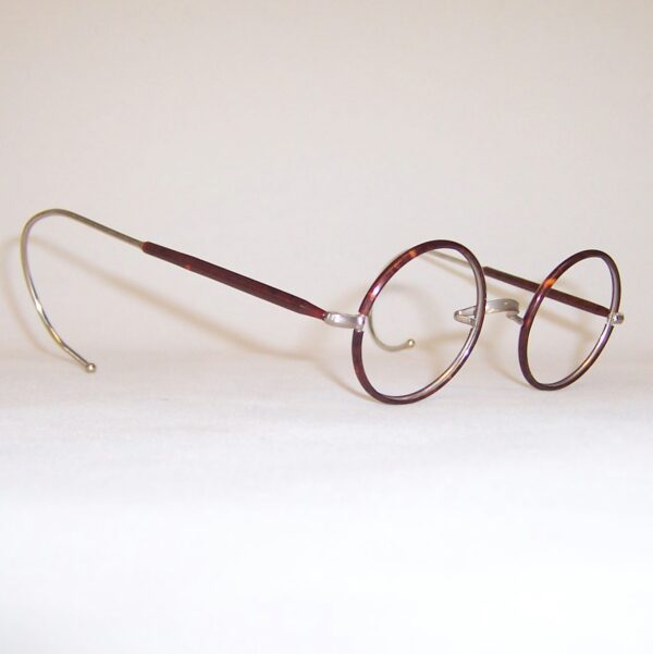 Nickel Silver/Tortoiseshell 1940s spectacles - Image 2