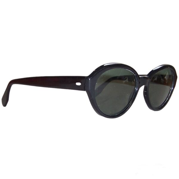 1960s Italian sunglasses with original green glass lenses - Image 2