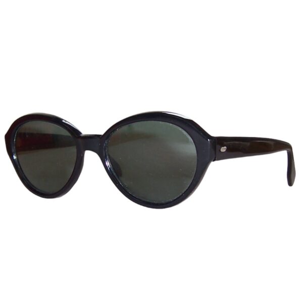 1960s Italian sunglasses with original green glass lenses - Image 3