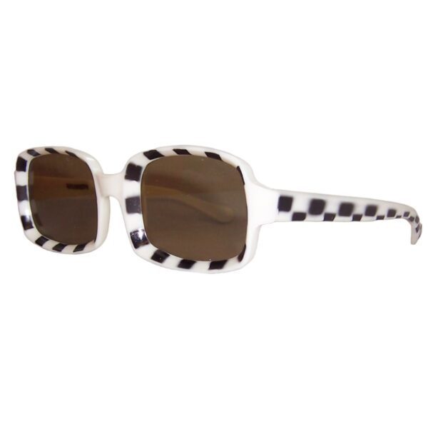 1960s Italian sunglasses with original brown glass lenses - Image 3