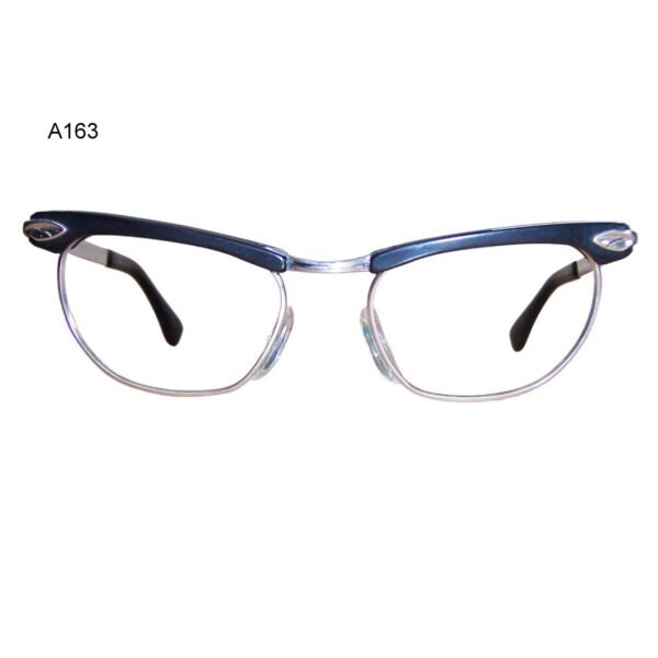 Classic 1960s catseye frame