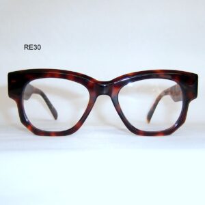 Tortoise 1960/70s style - Ideal theatre/film/everyday wear frame - larger style