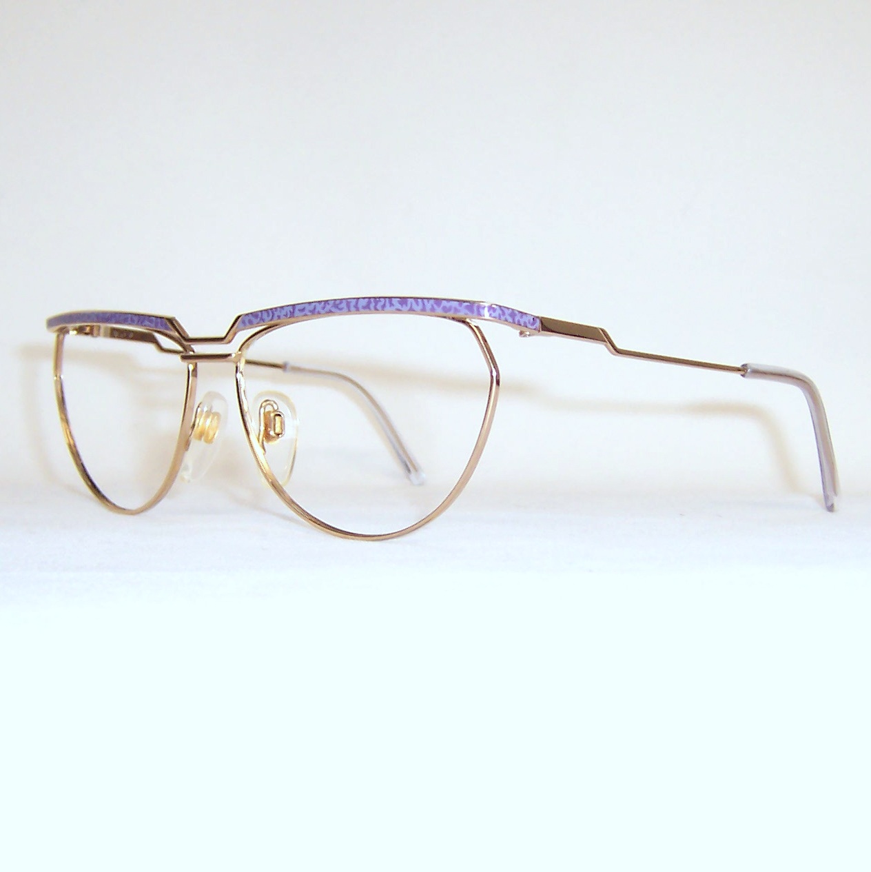 Vintage 1990's Women's Frame - Image 2